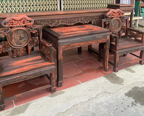 紅木廠家親授 輕松購(gòu)買真材實(shí)料的大紅酸枝紅木家具